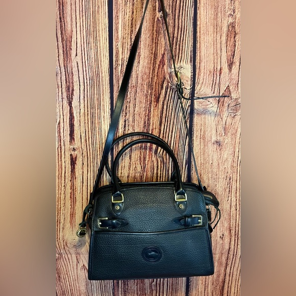 Vintage Dooney & Bourke Whispers of Lace" Black All Weather Leather Purse - Picture 1 of 11